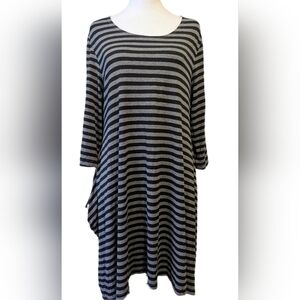 Bryn Walker -M- Grey Black Stripe 3/4 Sleeve Stretch Viscose Midi Dress Oversize